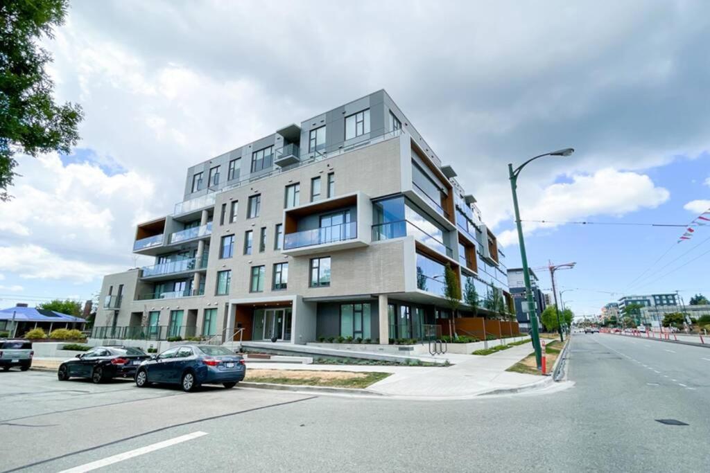 Spacious New Apartment With Working Space@Oakridge Βανκούβερ Εξωτερικό φωτογραφία