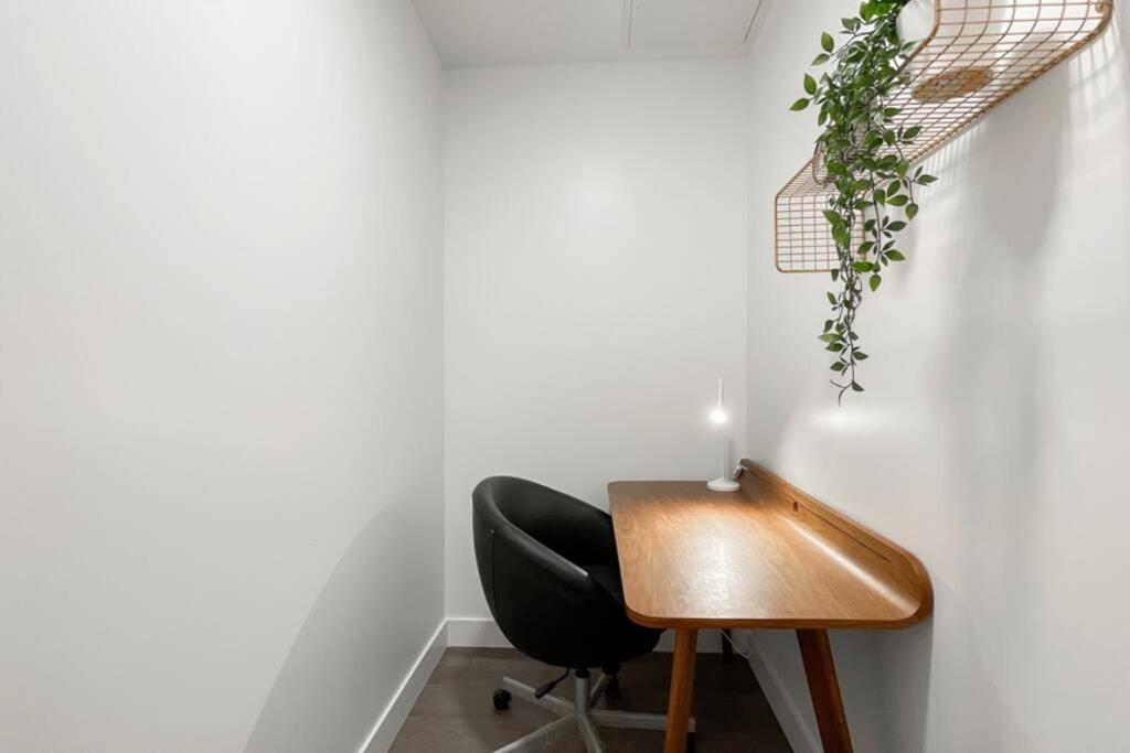 Spacious New Apartment With Working Space@Oakridge Βανκούβερ Εξωτερικό φωτογραφία
